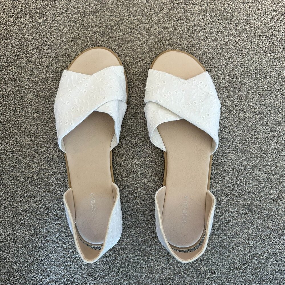 H&M White Embroidered Sandals, Size 9